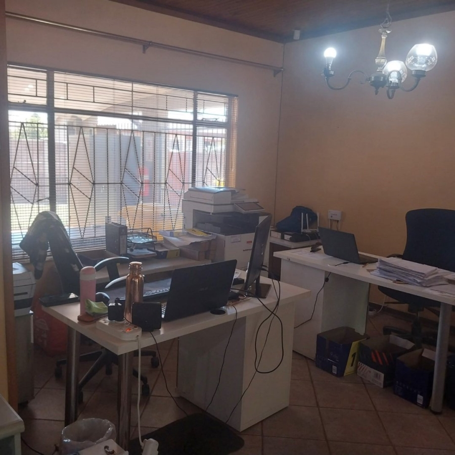 3 Bedroom Property for Sale in Kroonheuwel Free State